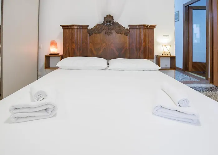Gozzi House - Comoda Casa - Free Parking - Easy To Venice!