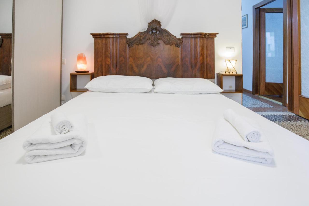 Gozzi House - Comoda Casa - Free Parking - Easy To Venice! *