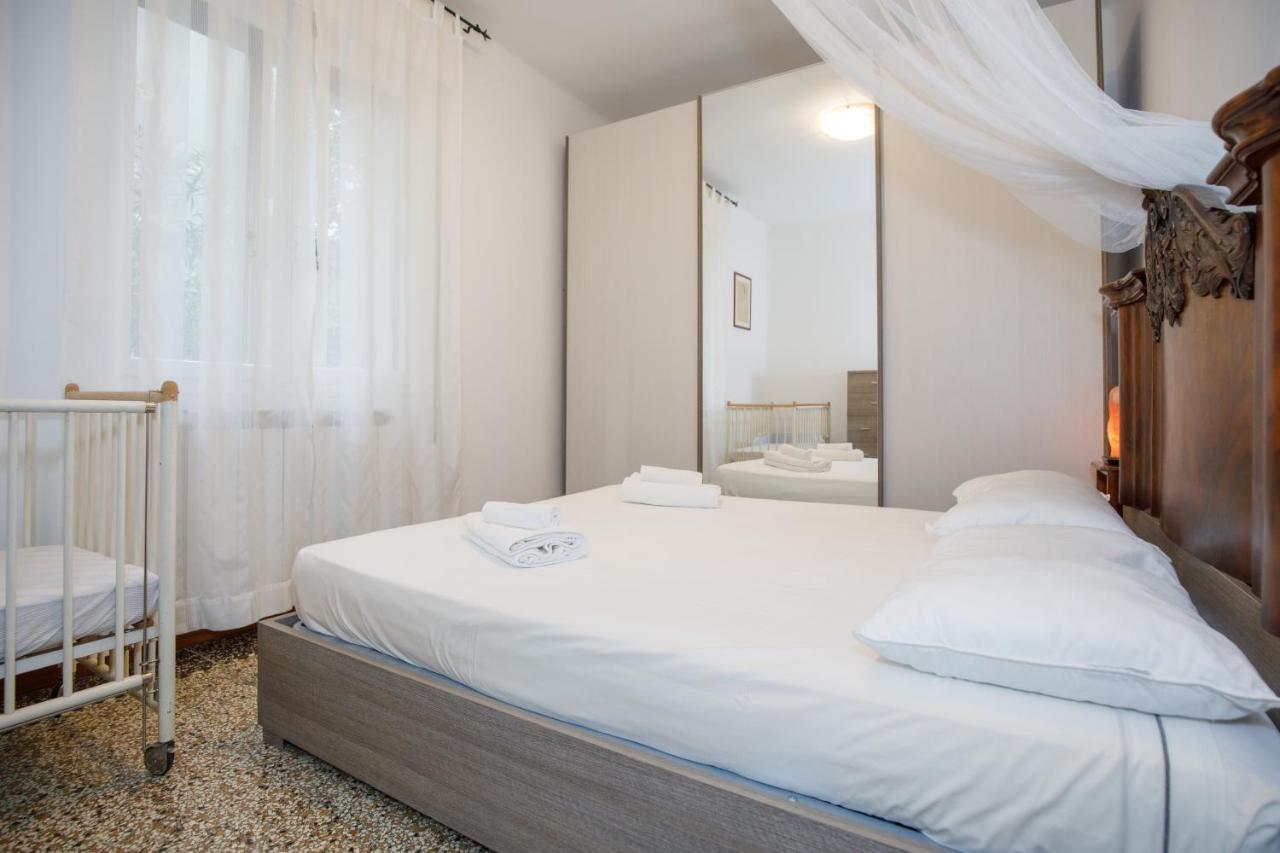 Gozzi House - Comoda Casa - Free Parking - Easy To Venice! *